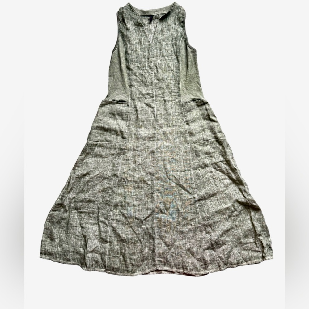 Inizio olive green sleeveless linen dress with pockets, size medium.
